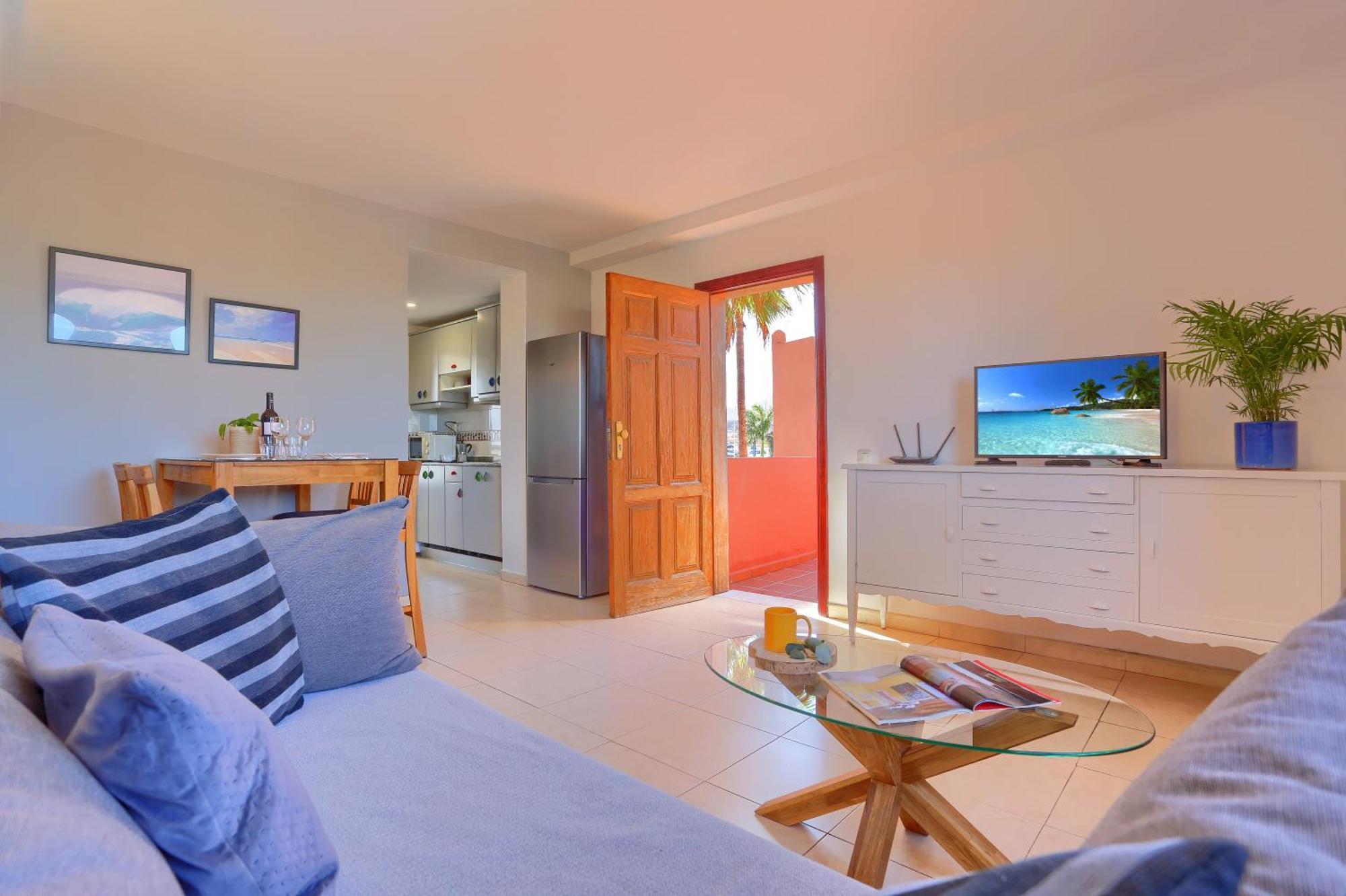 Oasis Royal Apartment Коралео Екстериор снимка